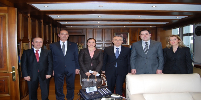 Bağımsız Büro-Sen Maliye Bakanlığı Müsteşarı Naci Ağbal İle Görüştü