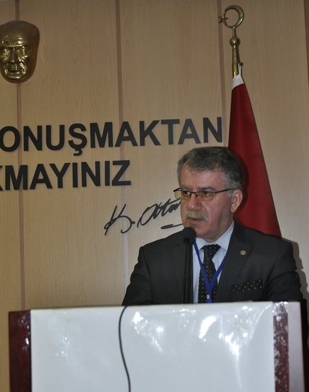 "8 Günde Aya Gidip Gelindi, 14 Günde Hükumet Teklif Veremedi, Kirli Pazarlık mı Var?"