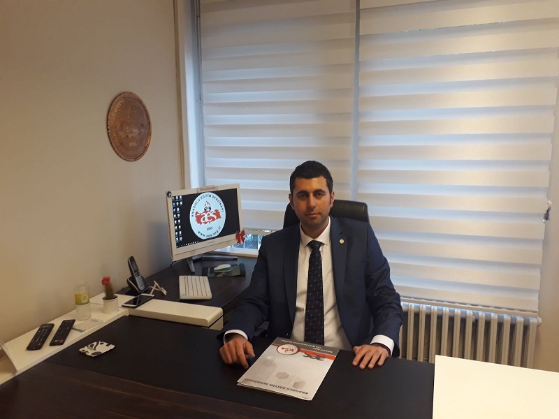 BASK aes-te-bayrak-degisimi-m-alper-ogretici-genel-baskan-