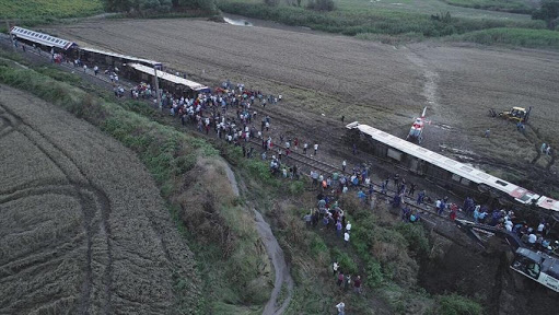 Tren Kazasında Hayatını Kaybedenler İçin Milletimize Başsağlığı Diliyoruz!