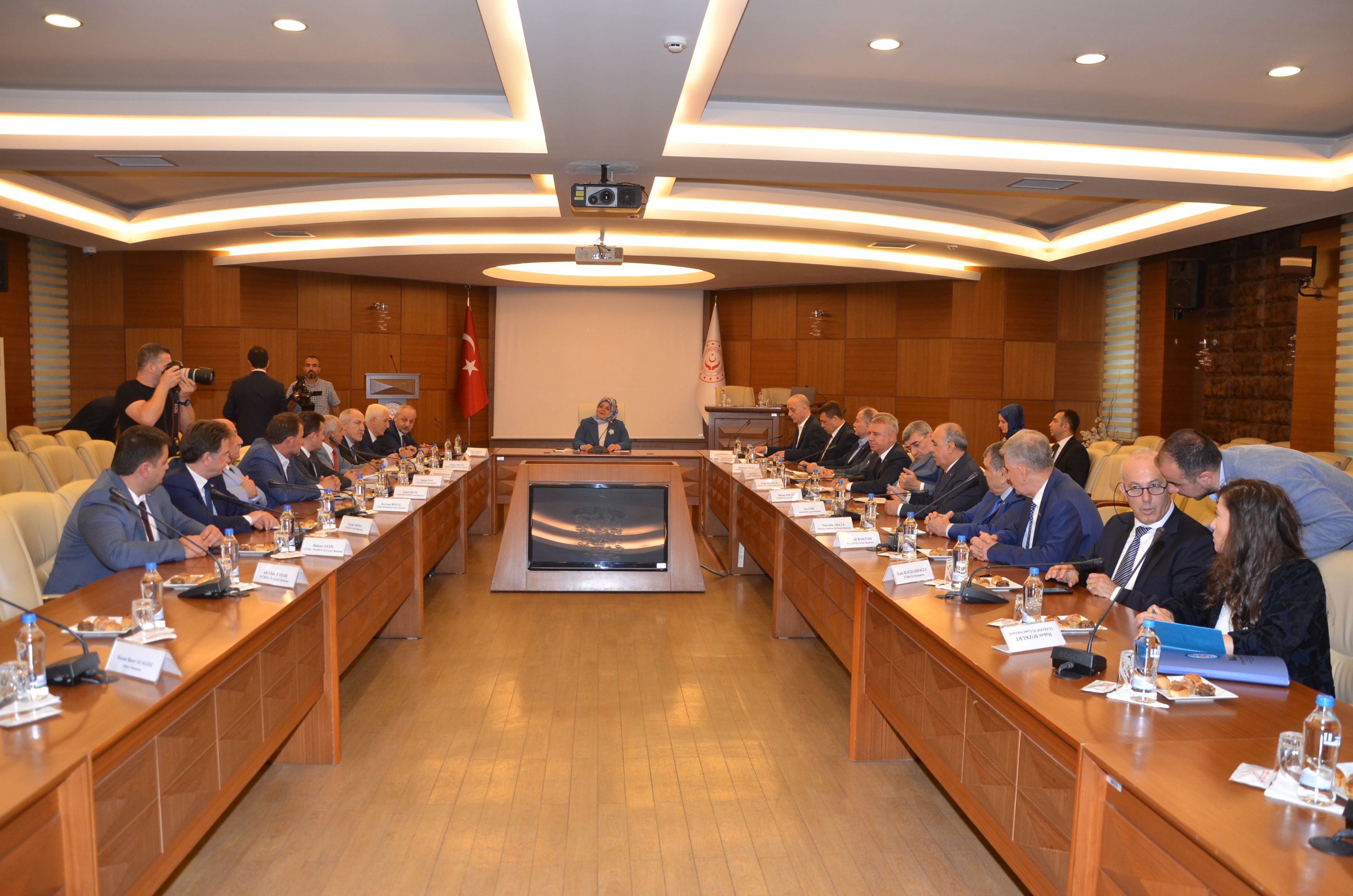 Türk-İş, Toplu Sözleşme Taleplerini Açıkladı, Darısı Memurların Başına