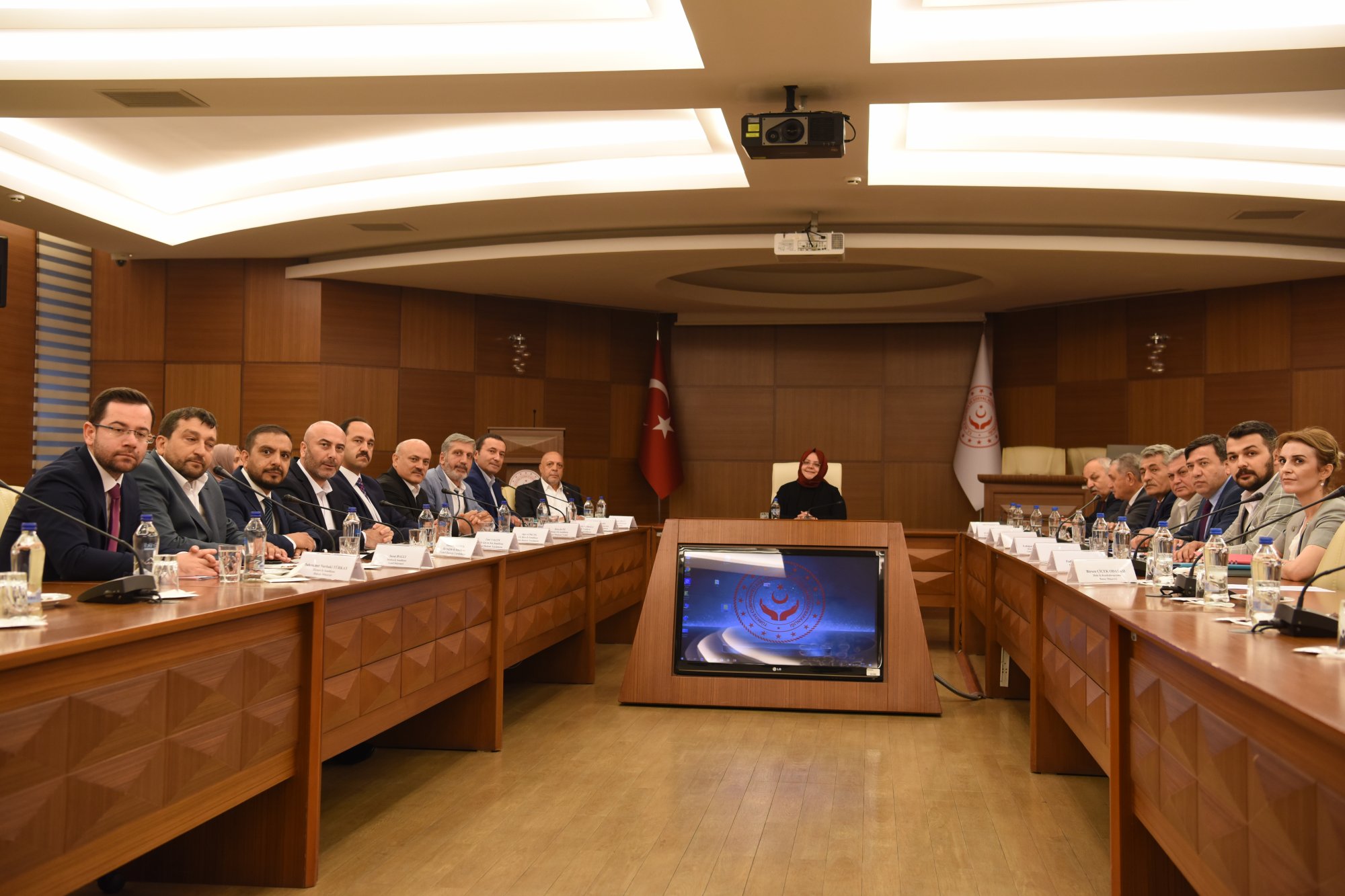 BASK hak-is-de-toplu-sozlesme-taleplerini-acikladi-sira-memurlarda-